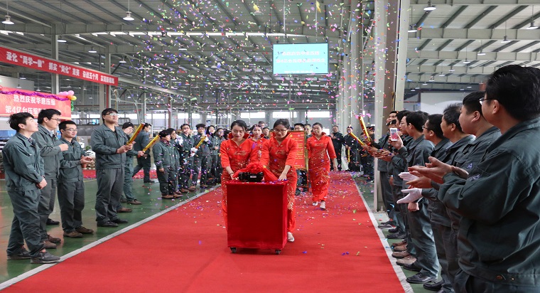 1535608806124891.jpg 可以第4億臺壓縮機勝利誕生.jpg