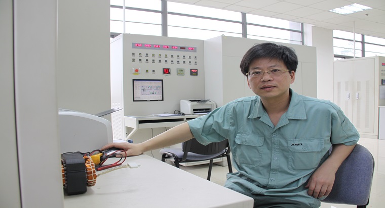 嘉興市總工會授予加西貝拉技術(shù)中心副主任姚輝軍“嘉興市五一勞動獎?wù)隆睒s譽稱號